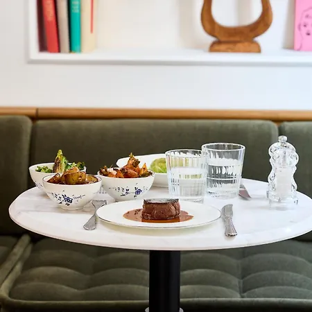 Noucha Paris