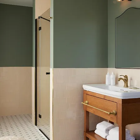 Hotel Noucha Parigi